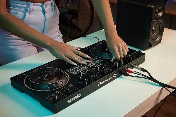 Budget-Friendly-DJing-Affordable-DJ-Equipment-for-Sale-for-Newbies DJKIT®