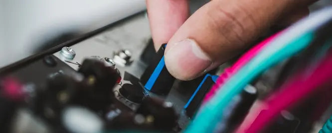How-to-Set-Up-Your-DJ-Controller-for-Maximum-Performance-at-Events DJKIT®