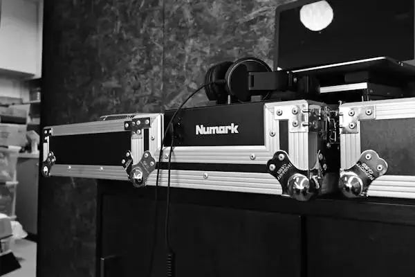 How-to-Protect-Your-DJ-Gear-from-Harm DJKIT®