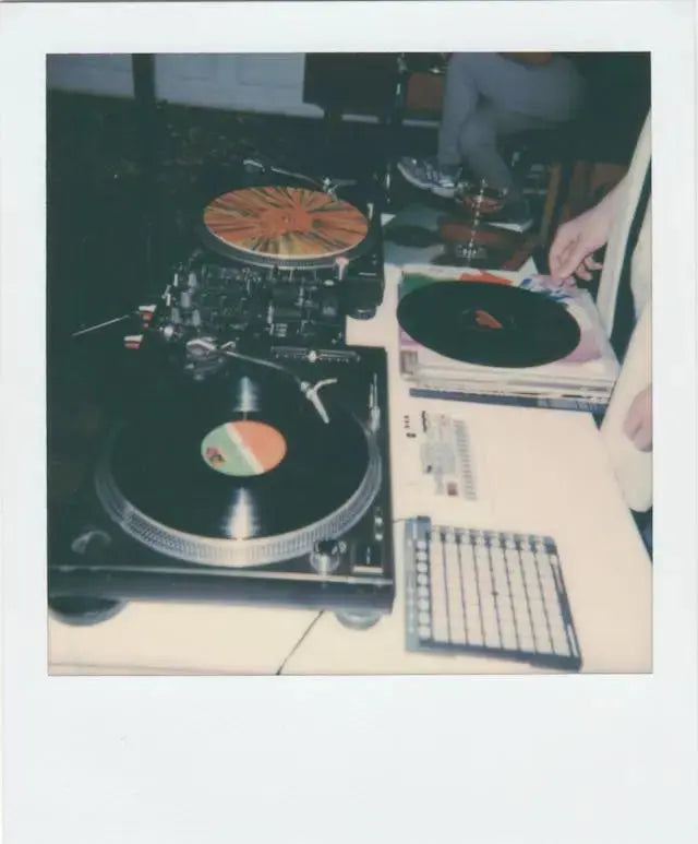 How-to-Get-Gigs-as-an-Up-and-Coming-DJ DJKIT®