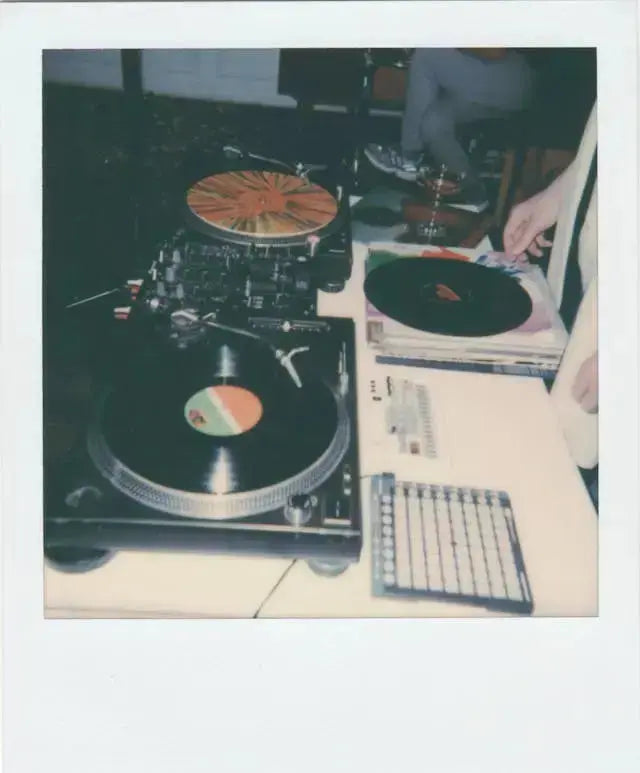 How-to-Get-Gigs-as-an-Up-and-Coming-DJ DJKIT®