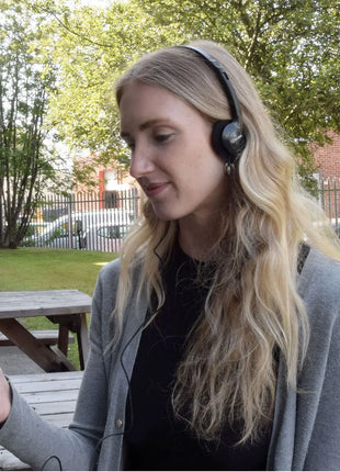 AV:Link SH30 Lightweight Stereo Headphones. AV:Link