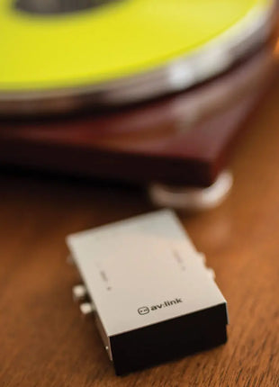 AV:Link (UK version) Pre-amplifier for turntables AV:Link