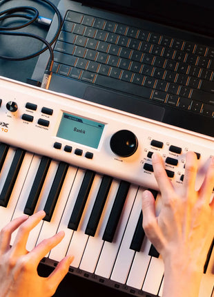 NU-X NEK-110 Portable Keyboard White NU-X