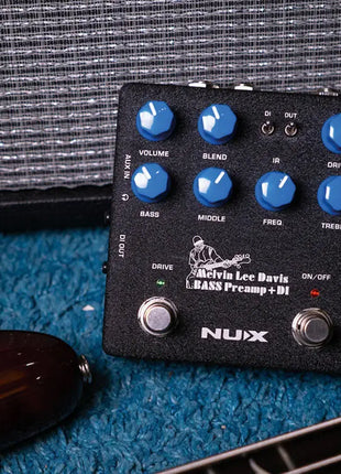NU-X MLD Bass Preamp + DI Pedal NU-X