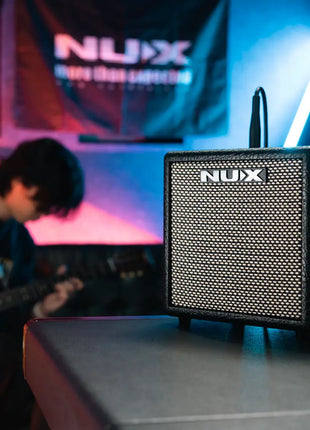 NU-X Mighty 8BT Guitar Amp NU-X