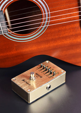 Chord BQ-50 5-band Bass EQ Pedal Chord