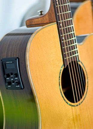 Sevinia Sevinia W41C Solid Cedar Top with Rosewood Back & Sides Sevinia