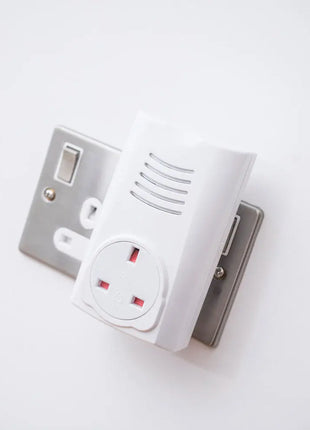 Mercury Plug Through Wireless Door Chime Mercury