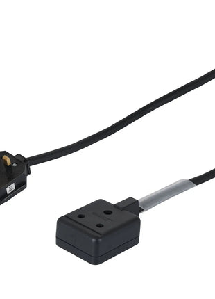 Elumen8 0.35m 1.5mm 13A Male – 15A Female Adaptor Cable