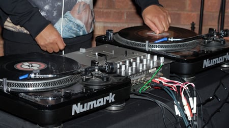Eyes on the Prize: Tips and Guidelines for Aspiring DJs