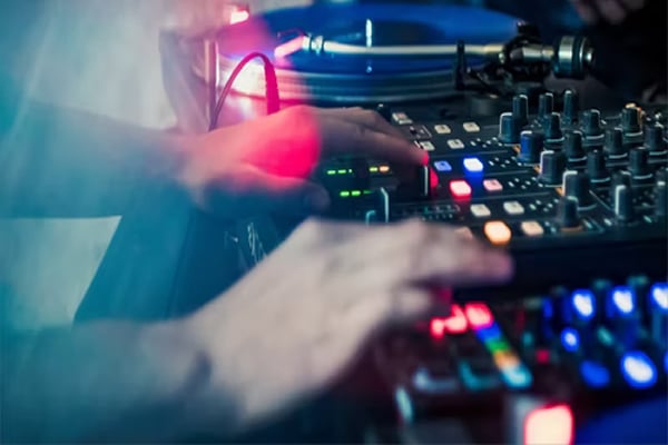 Good DJ vs. Lazy DJ – Which Are You?