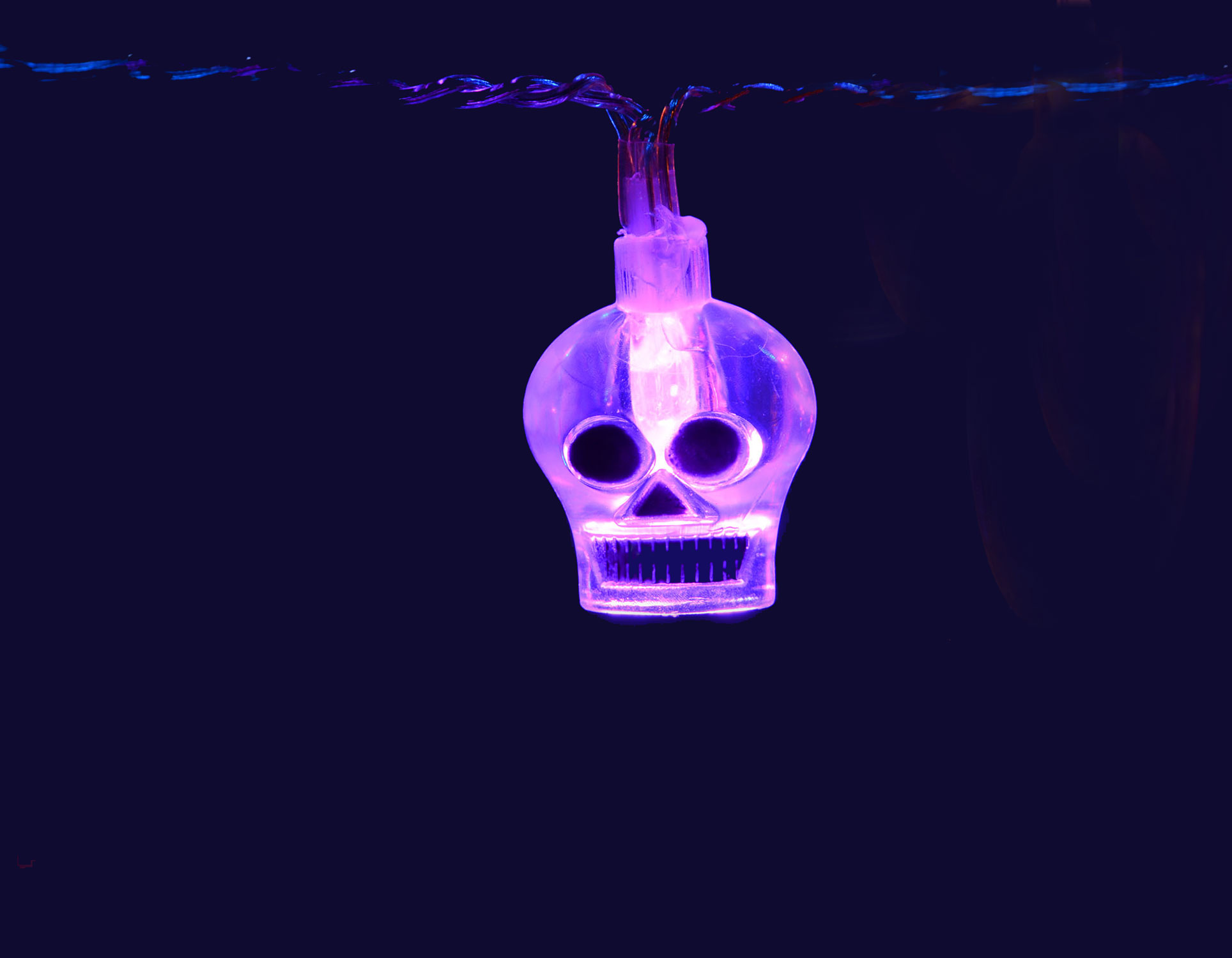 QTX LED Halloween String Lights - 10 x Pink Skulls