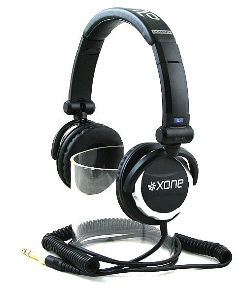 Allen & Heath XD40 Professional Monitoring Headphones